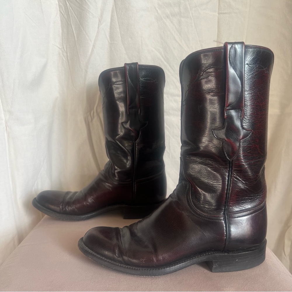Lucchese size 6 cherry red roper boots